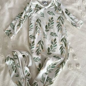 Copper Pearl Baby Knotted Gown Fern Print Newborn